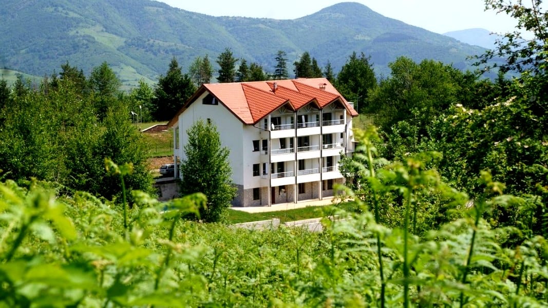 Манастири в района