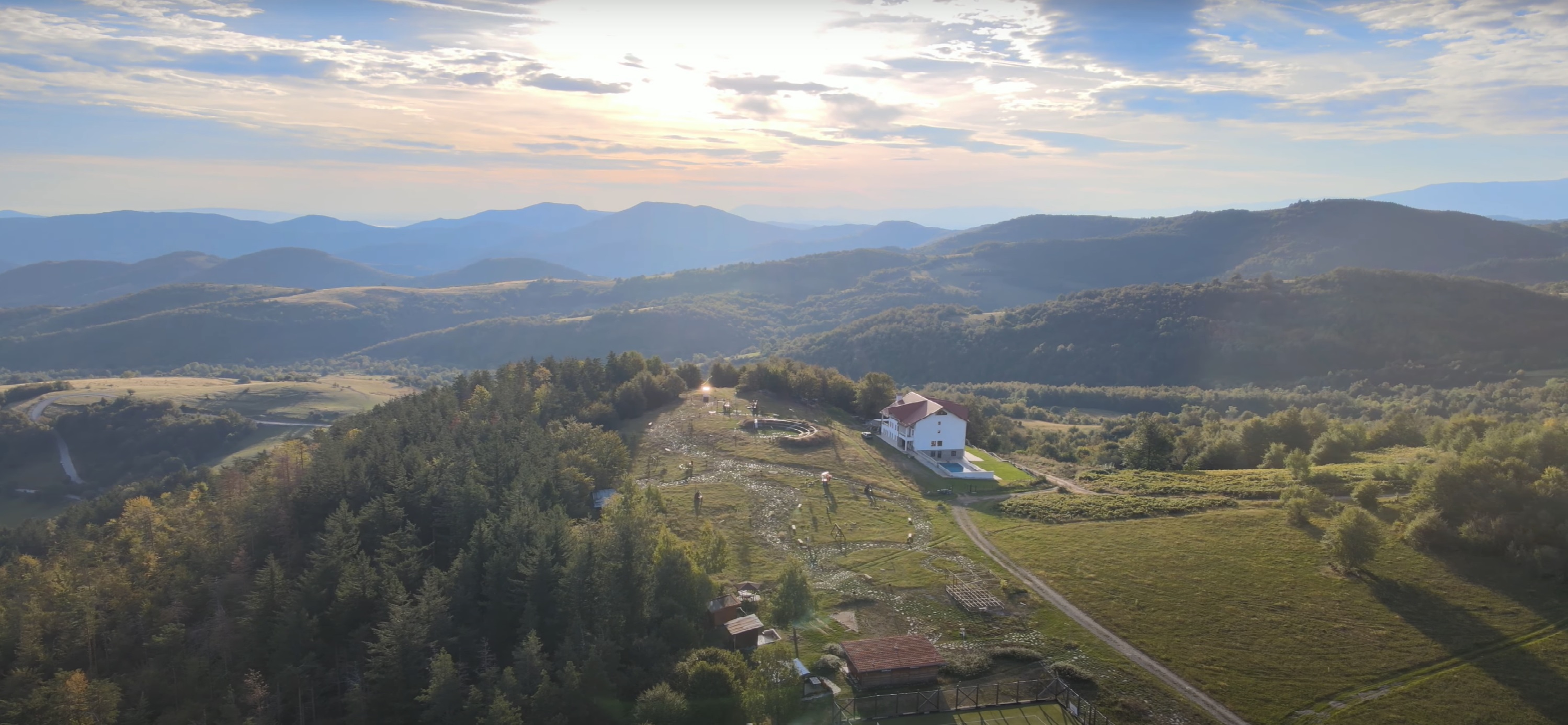 Панорама към Жар